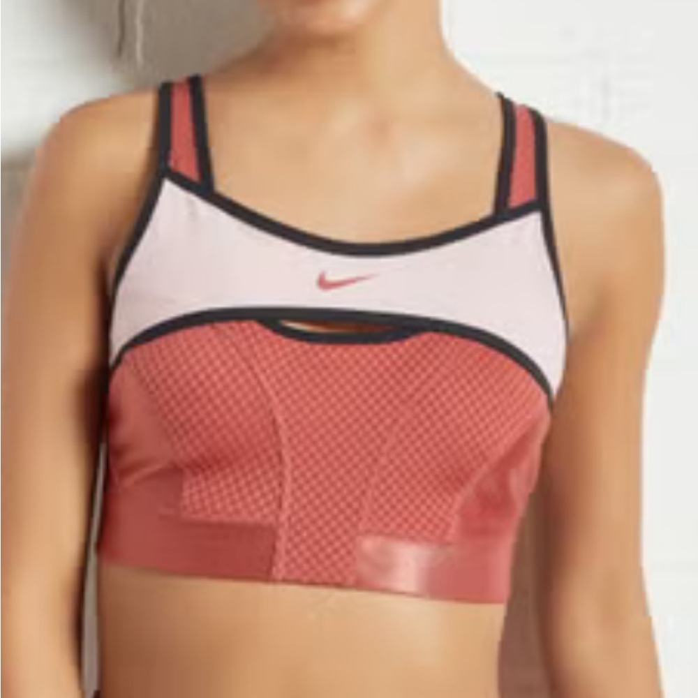 Sexy Nike sports bra worn twice
